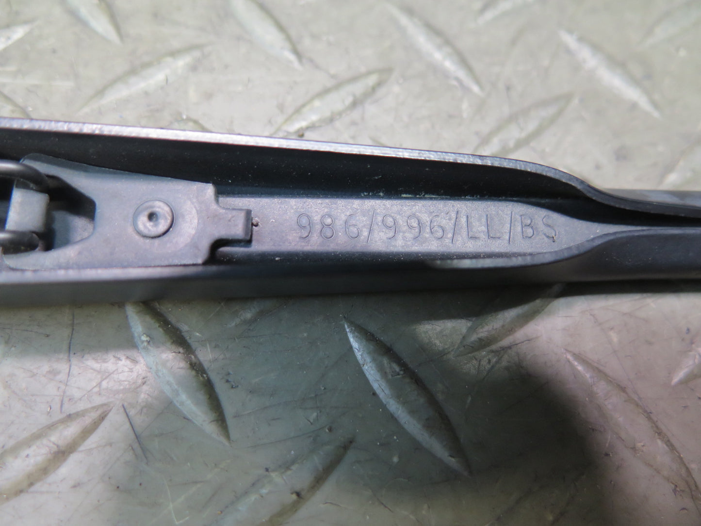 1999-2005 Porsche 911 996 Front Left & Right Windshield Wiper Arm Set of 2