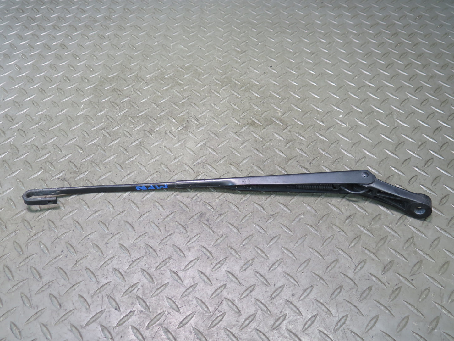 1999-2005 Porsche 911 996 Front Left & Right Windshield Wiper Arm Set of 2