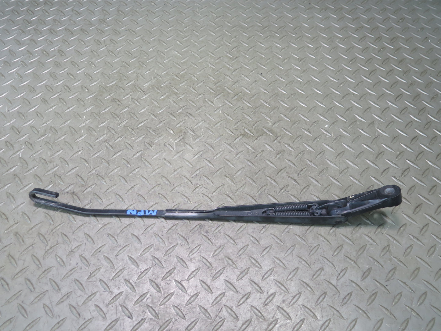 1999-2005 Porsche 911 996 Front Left & Right Windshield Wiper Arm Set of 2