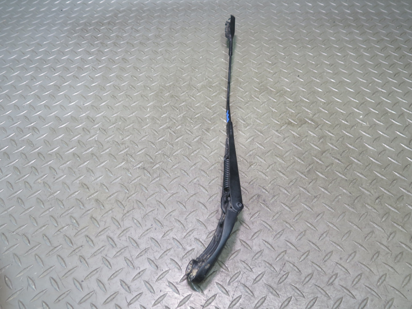10-17 Audi B8 RS5 Convertible Set of 2 Front Left Right Windshield Wiper Arm OEM