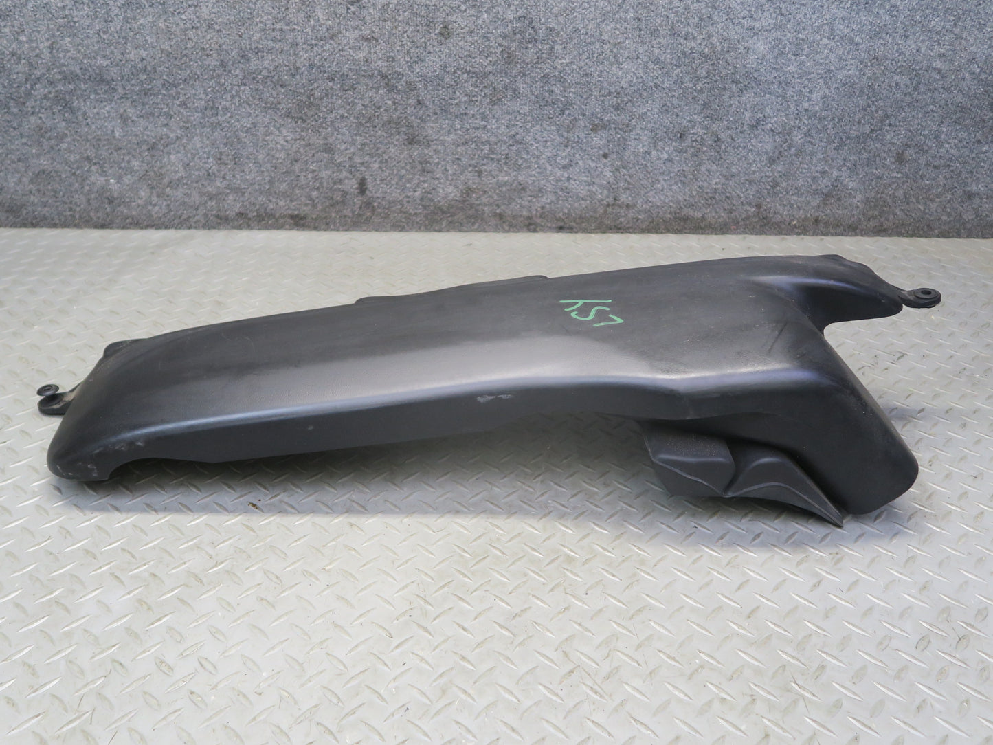 01-06 Lexus UCF30L LS430 Air Intake Cleaner Duct Pipe Vent Tube 17750-50030 OEM