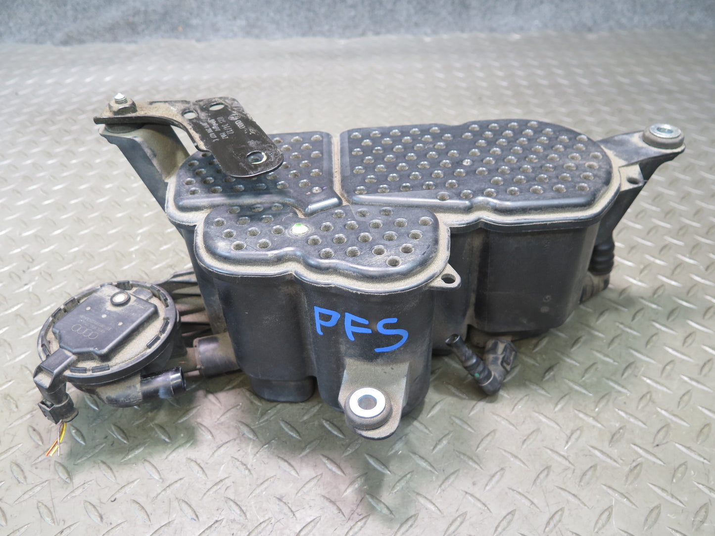 13-15 Audi A5 S5 RS5 8F7 Fuel Evap Vapor Charcoal Canister OEM