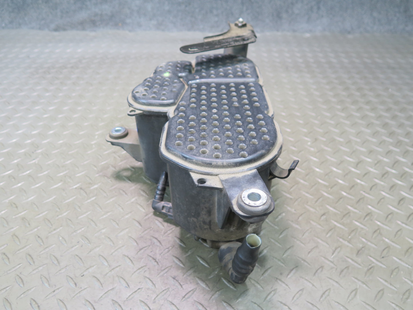 13-15 Audi A5 S5 RS5 8F7 Fuel Evap Vapor Charcoal Canister OEM