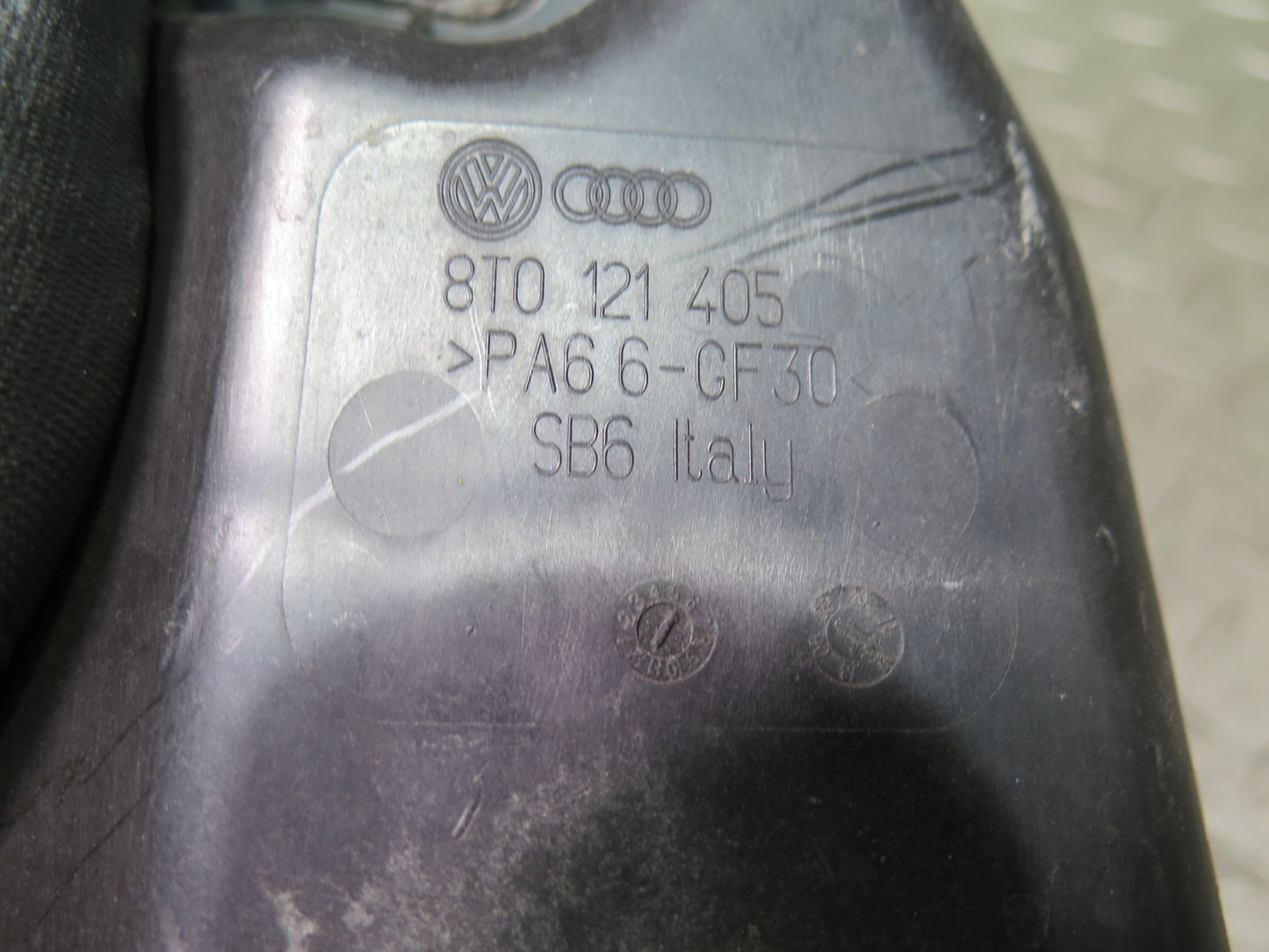 13-15 Audi RS5 8F7 4.2L V8 Engine Coolant Expansion Reservoir Tank 8T0121405 OEM