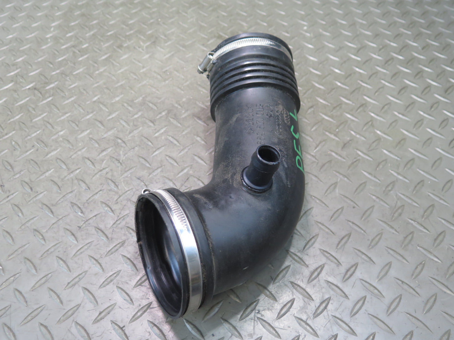 13-15 Audi RS5 8F7 4.2L V8 Left Air Cleaner Intake Hose Pipe 8T0129600 OEM
