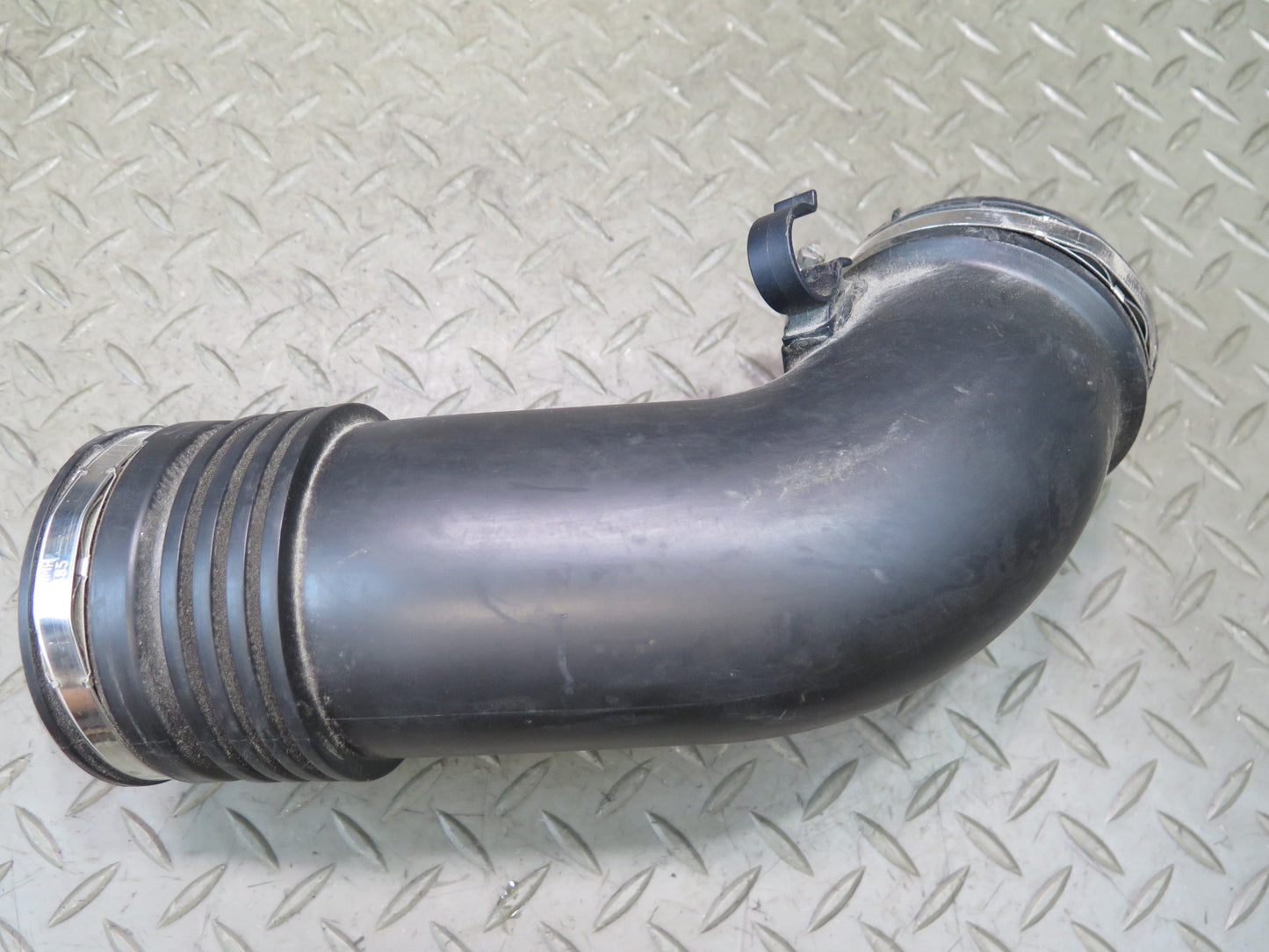 13-15 Audi RS5 8F7 4.2L V8 Left Air Cleaner Intake Hose Pipe 8T0129600 OEM