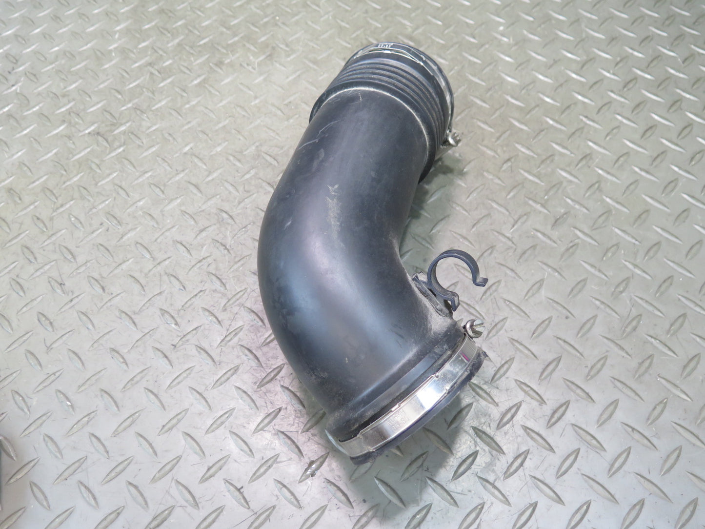 13-15 Audi RS5 8F7 4.2L V8 Left Air Cleaner Intake Hose Pipe 8T0129600 OEM