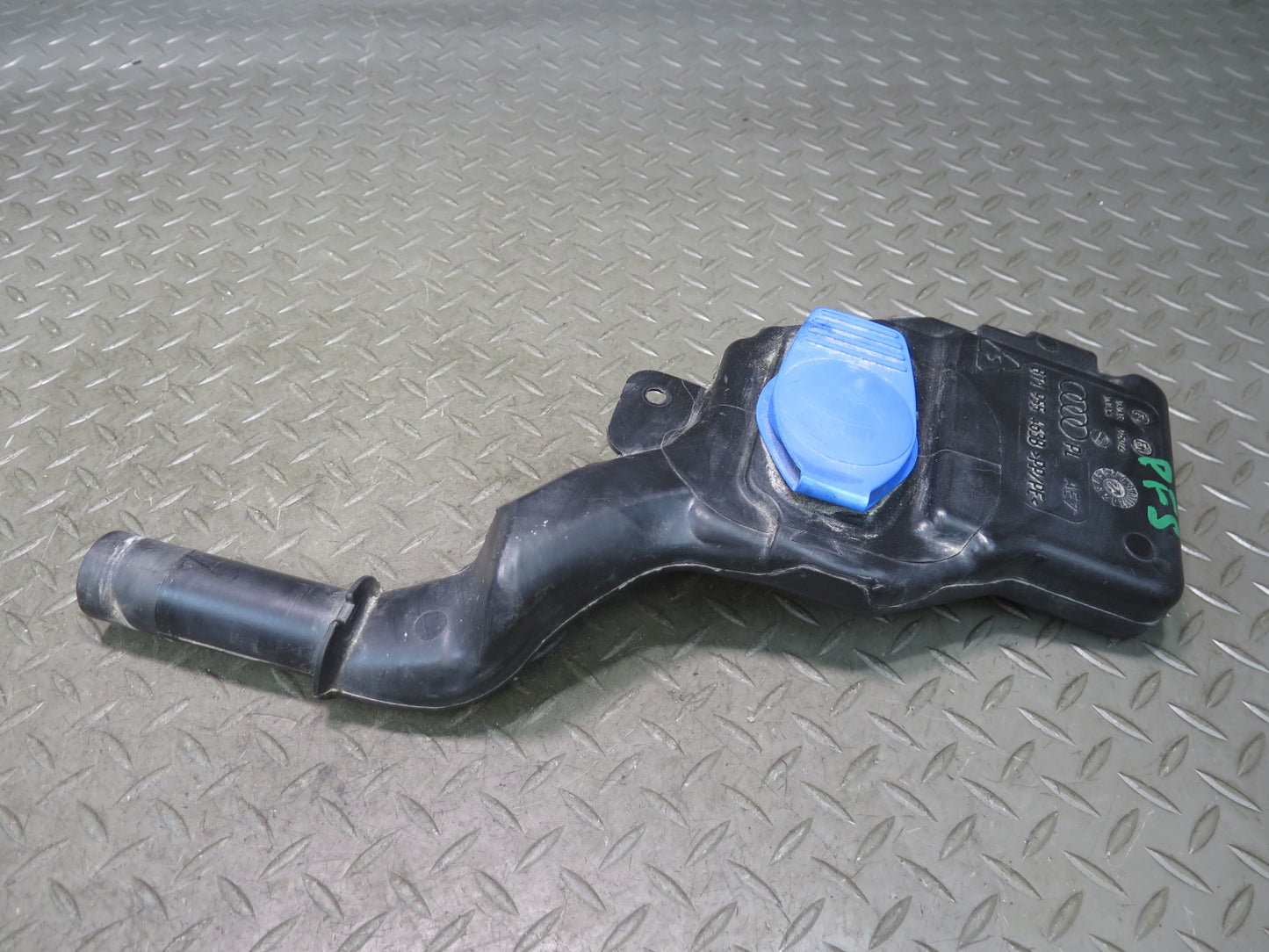 08-17 Audi A5 S5 RS5 8F7 Windshield Washer Fluid Reservoir Bottle Assembly OEM