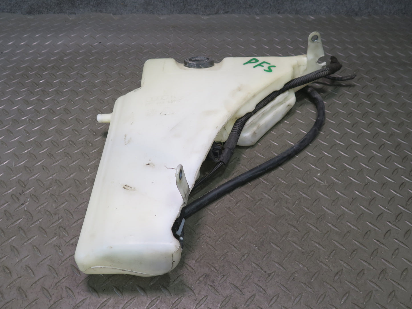 08-17 Audi A5 S5 RS5 8F7 Windshield Washer Fluid Reservoir Bottle Assembly OEM