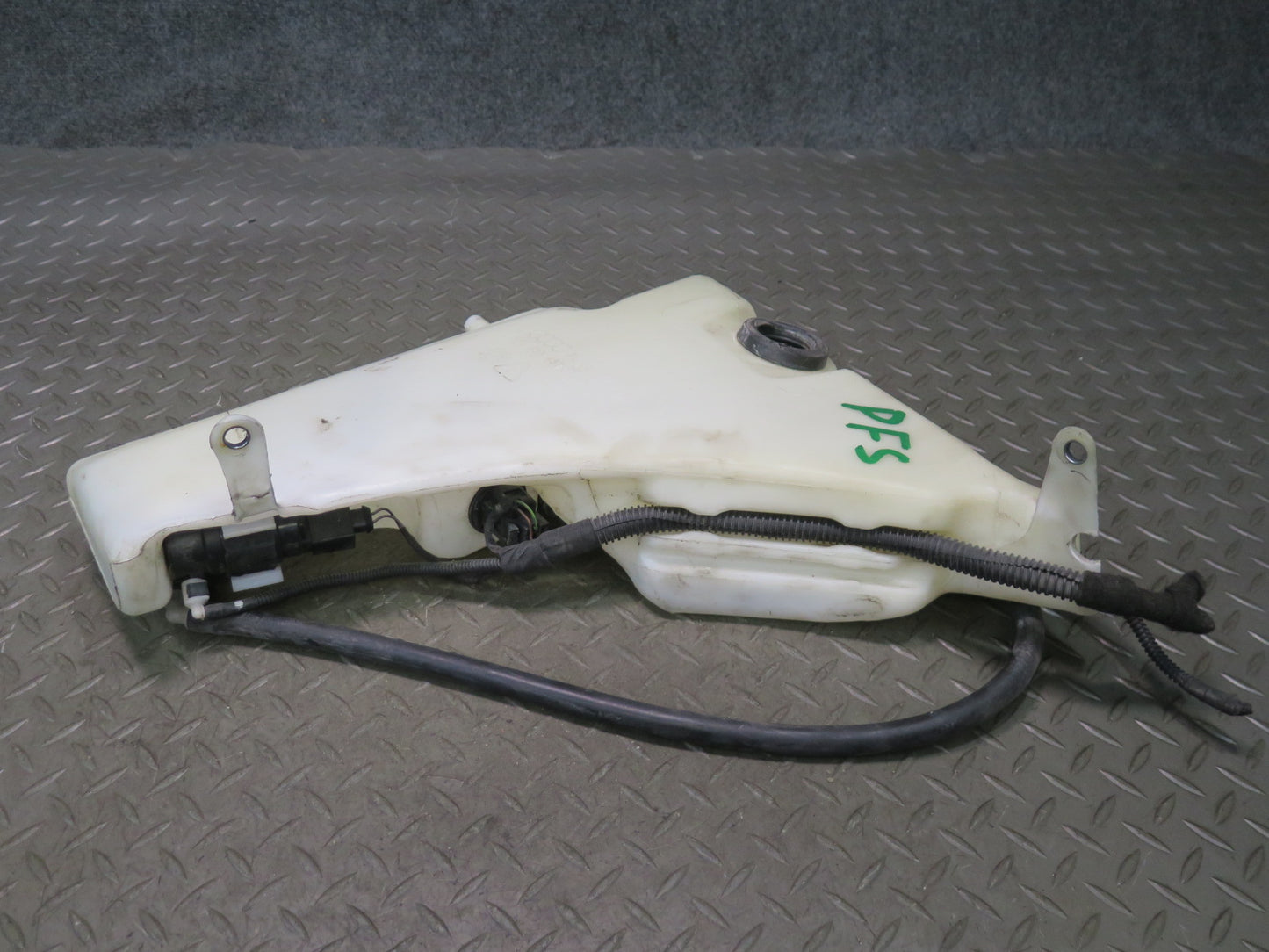 08-17 Audi A5 S5 RS5 8F7 Windshield Washer Fluid Reservoir Bottle Assembly OEM
