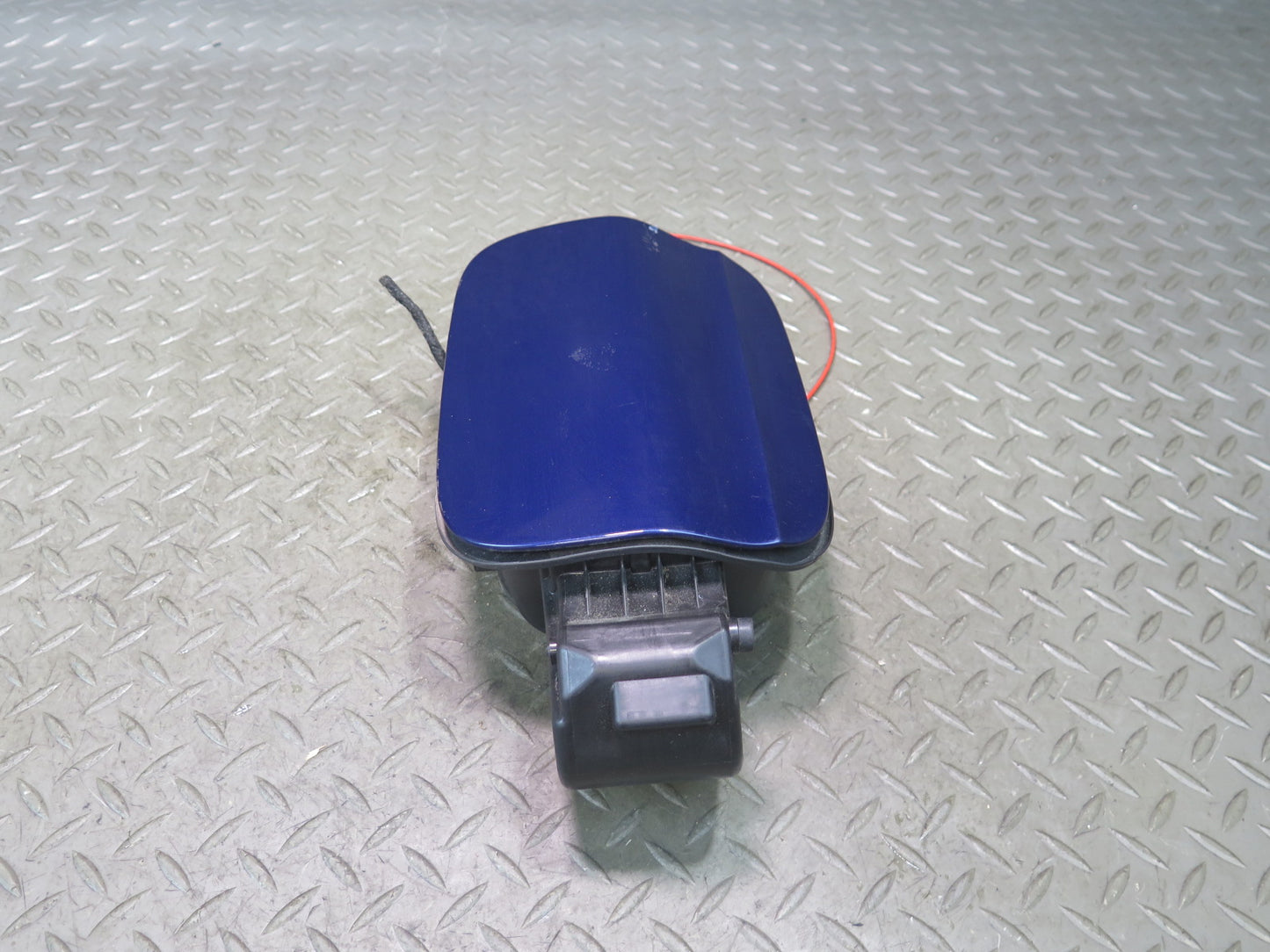 13-15 Audi RS5 8F7 Convert Fuel Tank Filler Door Lid Cover Hinge Actuator OEM