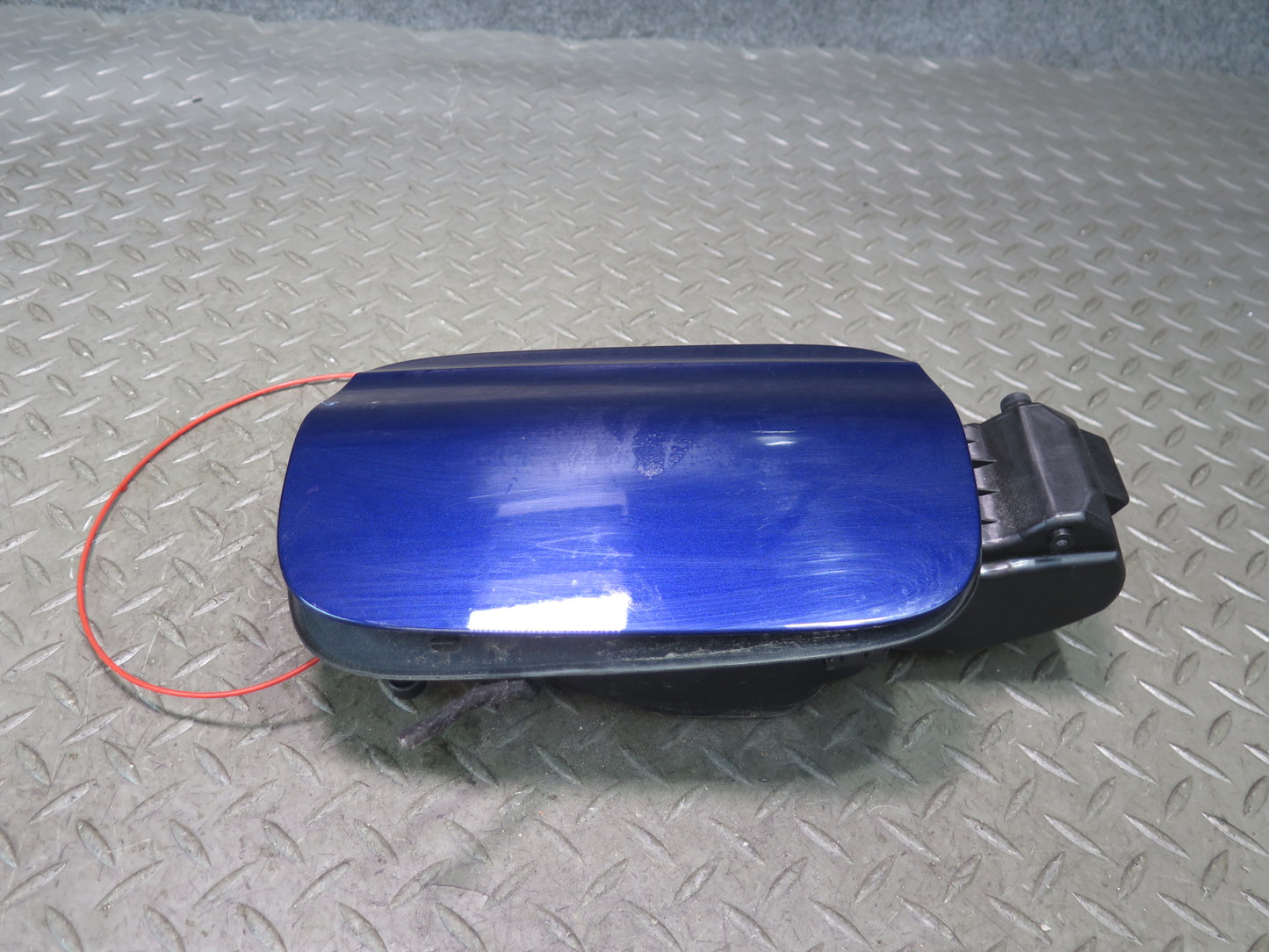 13-15 Audi RS5 8F7 Convert Fuel Tank Filler Door Lid Cover Hinge Actuator OEM