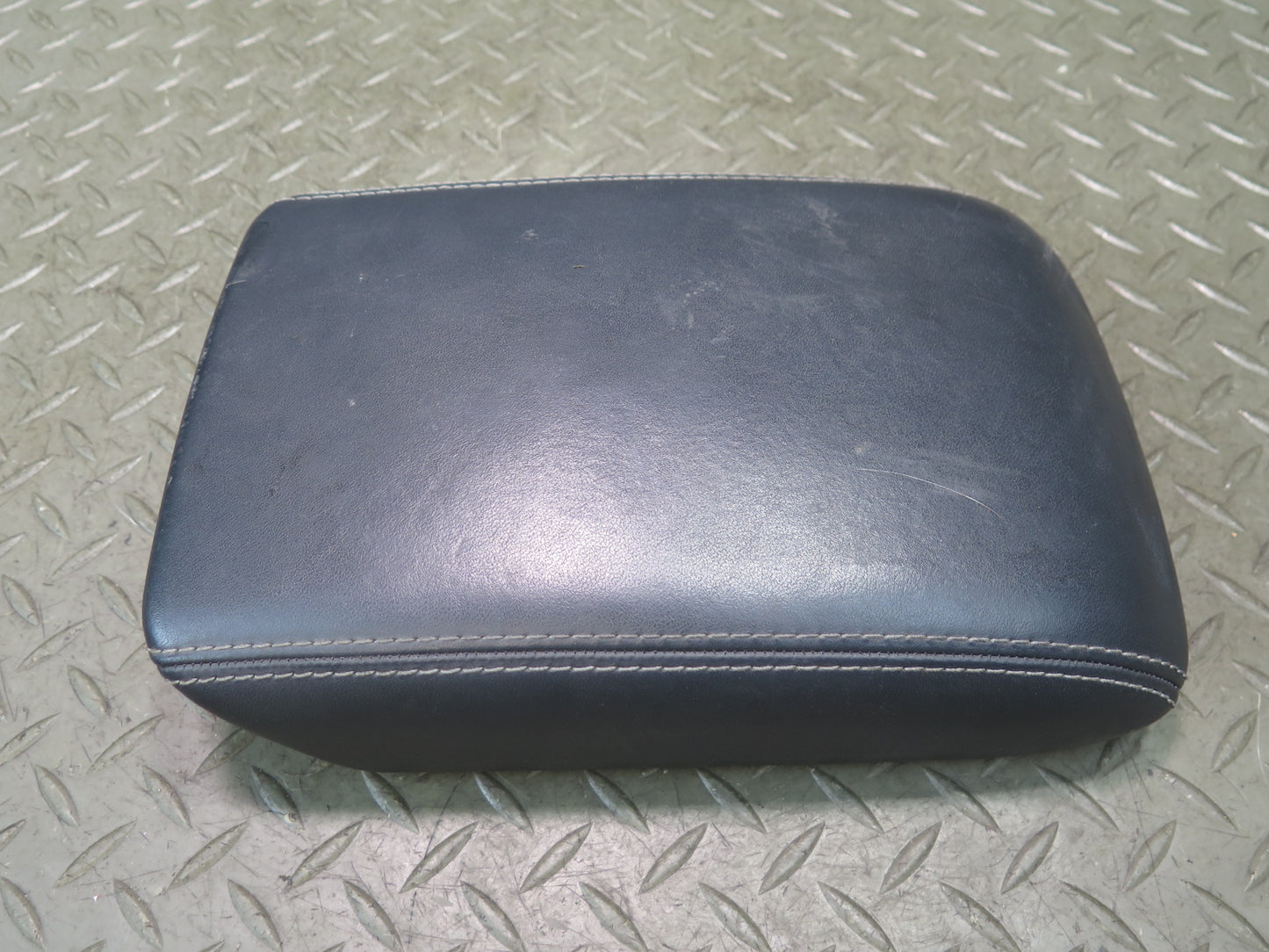 10-17 Audi S5 RS5 8F7 Convert Center Console Leather Armrest Lid Cover Black OEM