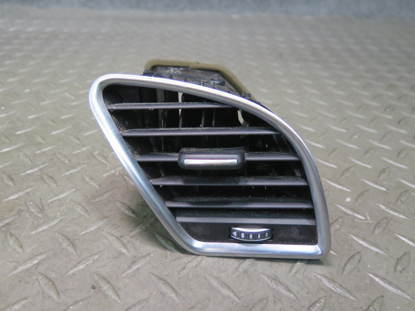 12-17 Audi A5 S5 RS5 Left & Right Dashboard Dash A/C Air Vent Set OEM