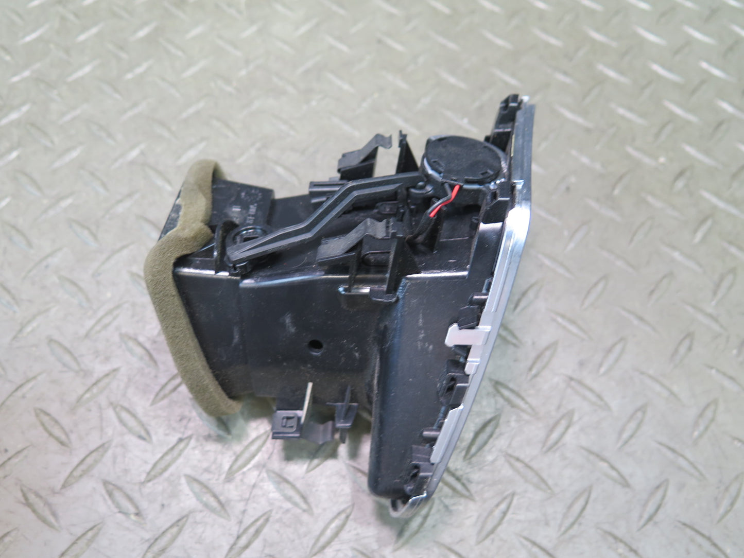 12-17 Audi A5 S5 RS5 Left & Right Dashboard Dash A/C Air Vent Set OEM