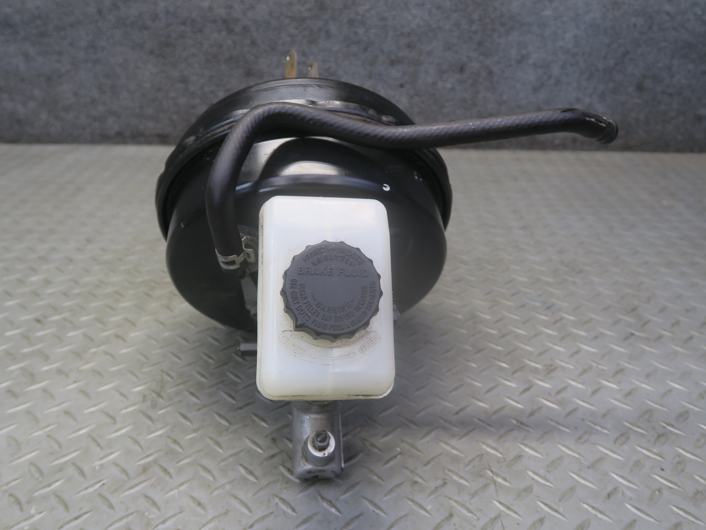 04-06 Lexus UCF30L LS430 Brake Master Cylinder Booster Fluid Reservoir OEM