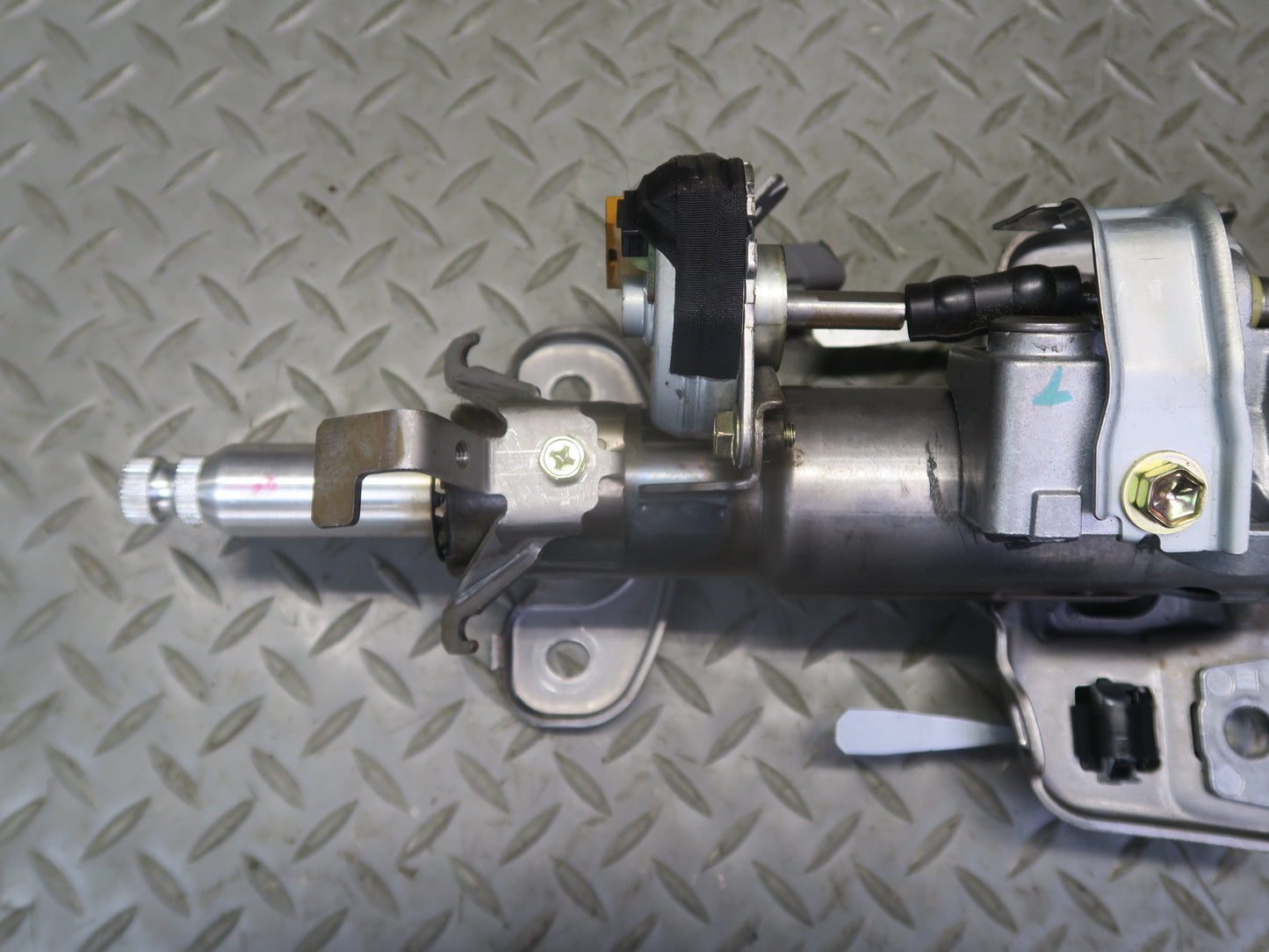 04-06 Lexus UCF30L LS430 Steering Column Assembly OEM
