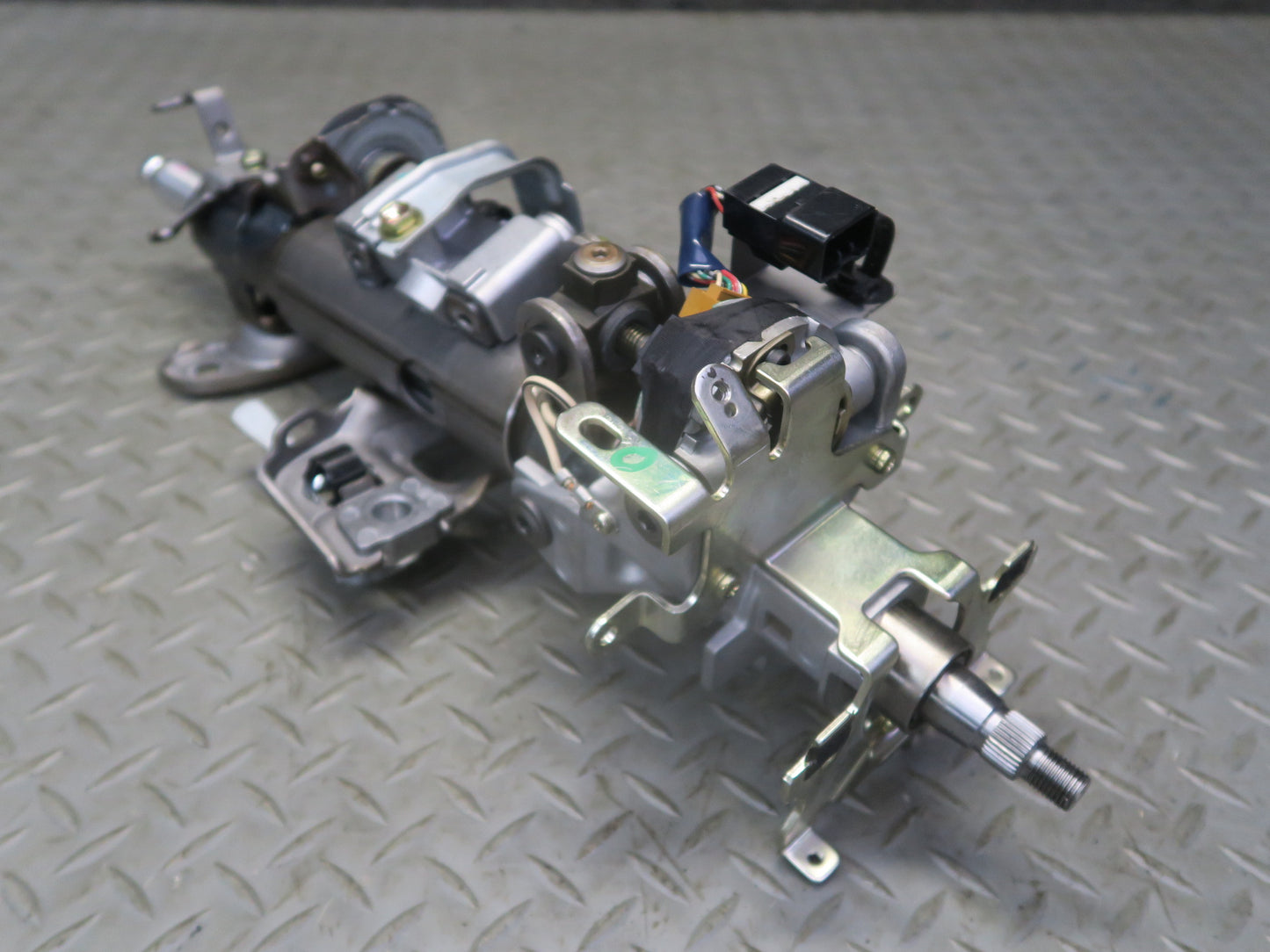 04-06 Lexus UCF30L LS430 Steering Column Assembly OEM