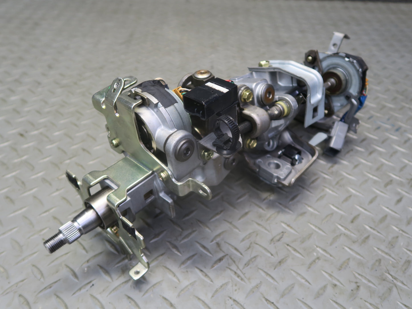 04-06 Lexus UCF30L LS430 Steering Column Assembly OEM