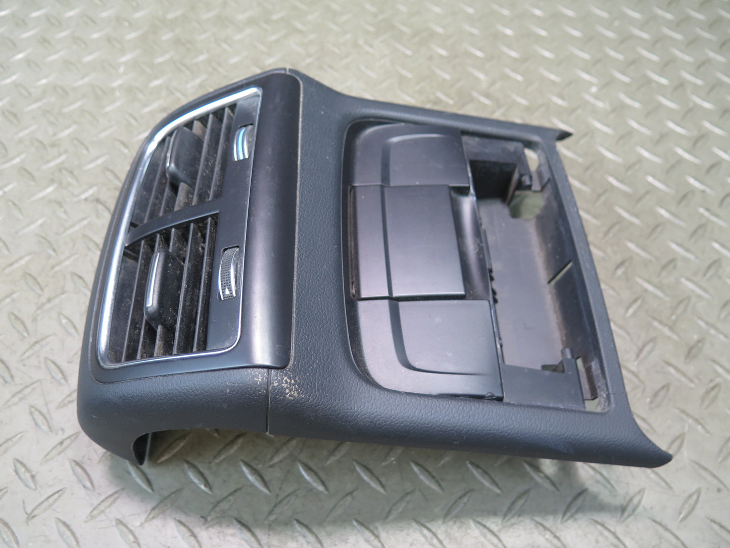 13-15 Audi RS5 8F7 Rear Center Console A/C Heater Air Vent w Trim Black OEM