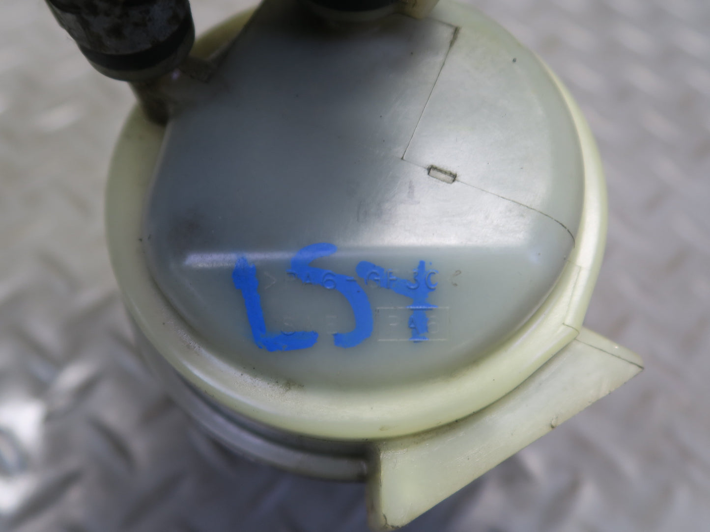 01-06 Lexus UCF30L LS430 Power Steering Fluid Reservoir Bottle Tank OEM