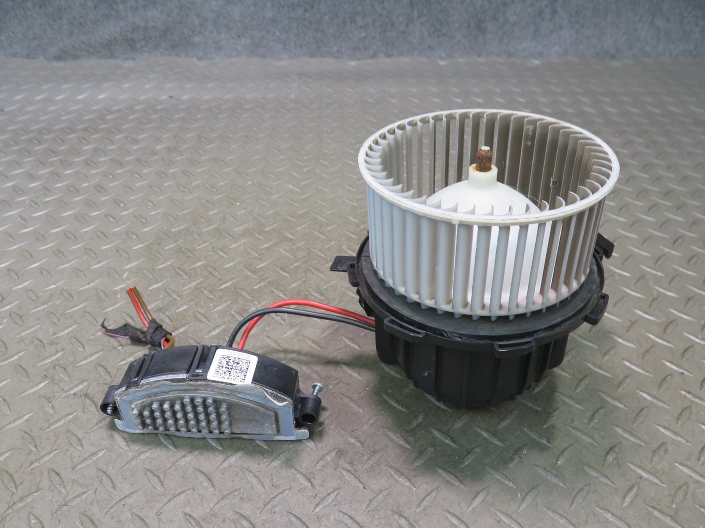 12-17 Audi A5 S5 RS5 8F7 A/C Heater Blower Motor Fan w Resistor OEM
