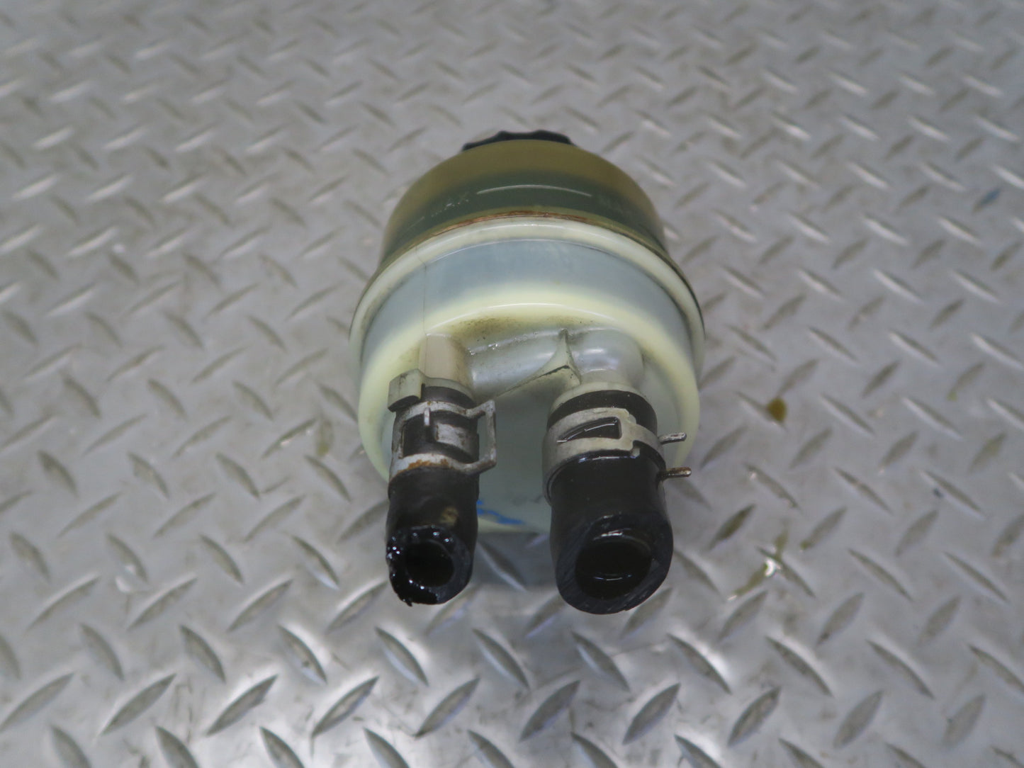 01-06 Lexus UCF30L LS430 Power Steering Fluid Reservoir Bottle Tank OEM