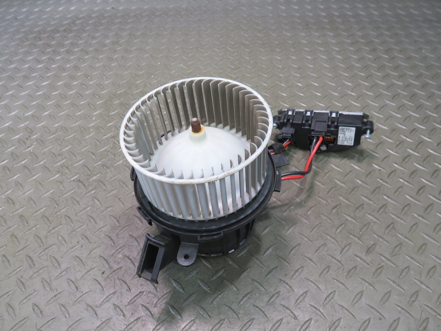 12-17 Audi A5 S5 RS5 8F7 A/C Heater Blower Motor Fan w Resistor OEM