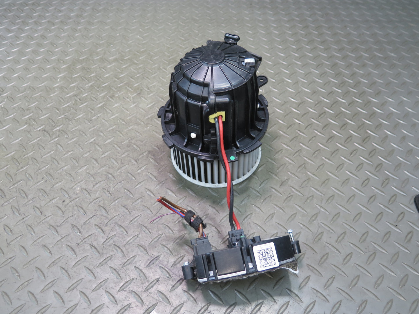 12-17 Audi A5 S5 RS5 8F7 A/C Heater Blower Motor Fan w Resistor OEM