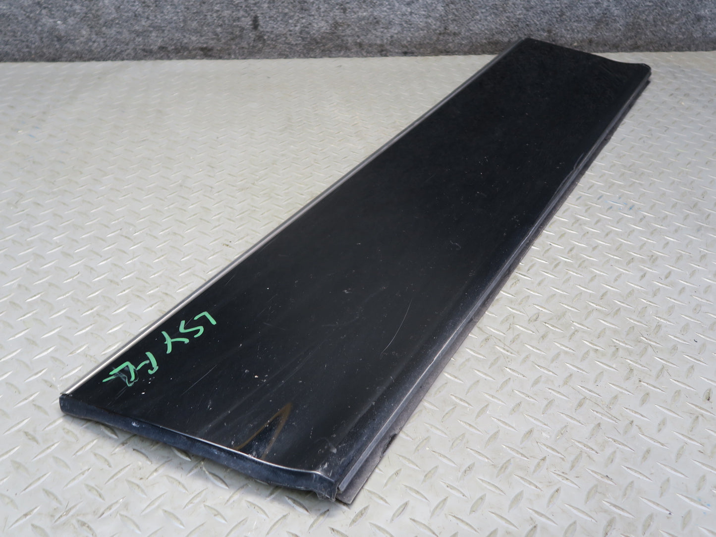 04-06 Lexus UCF30L LS430 Left Fender Door Lower Exterior Molding Trim Set OEM