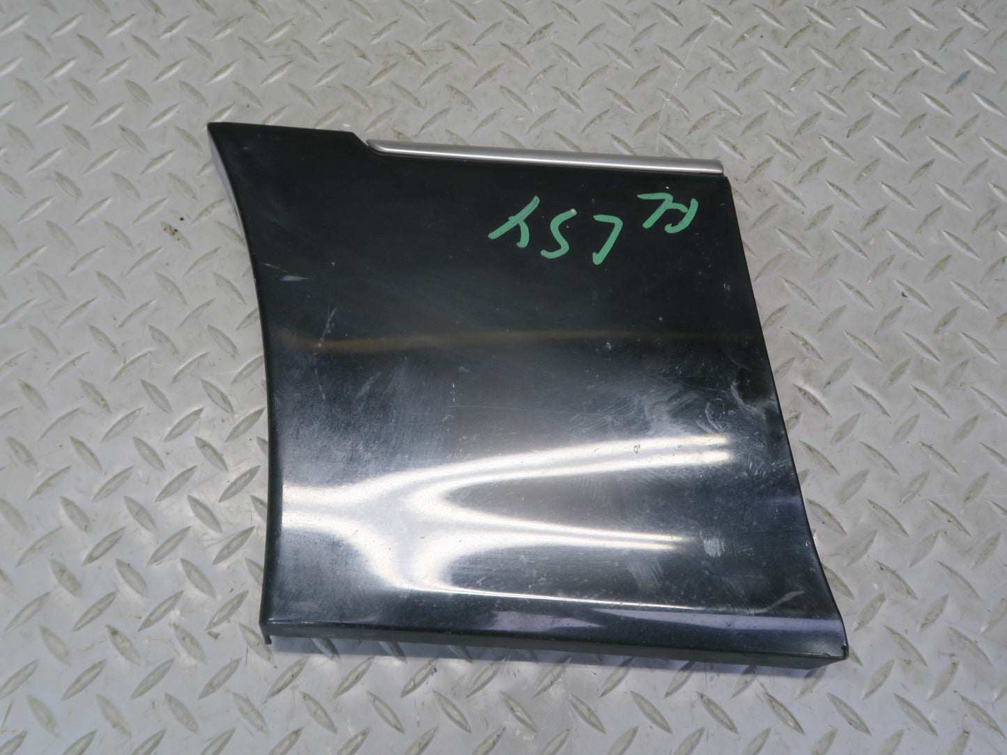 04-06 Lexus UCF30L LS430 Left Fender Door Lower Exterior Molding Trim Set OEM