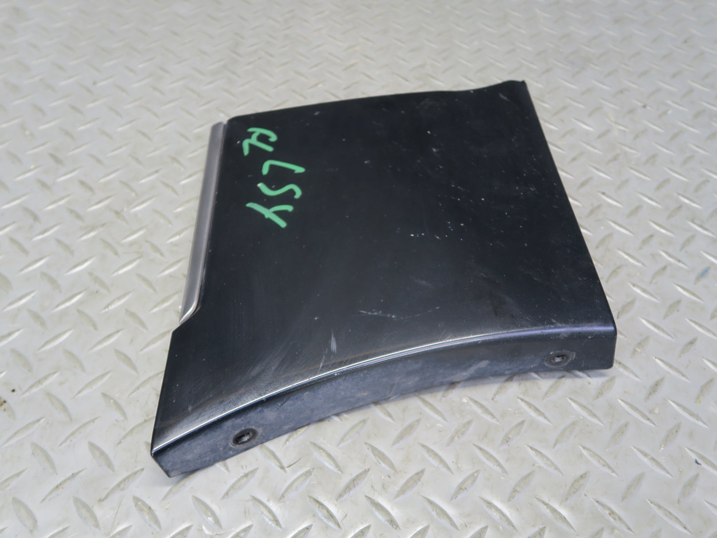 04-06 Lexus UCF30L LS430 Left Fender Door Lower Exterior Molding Trim Set OEM