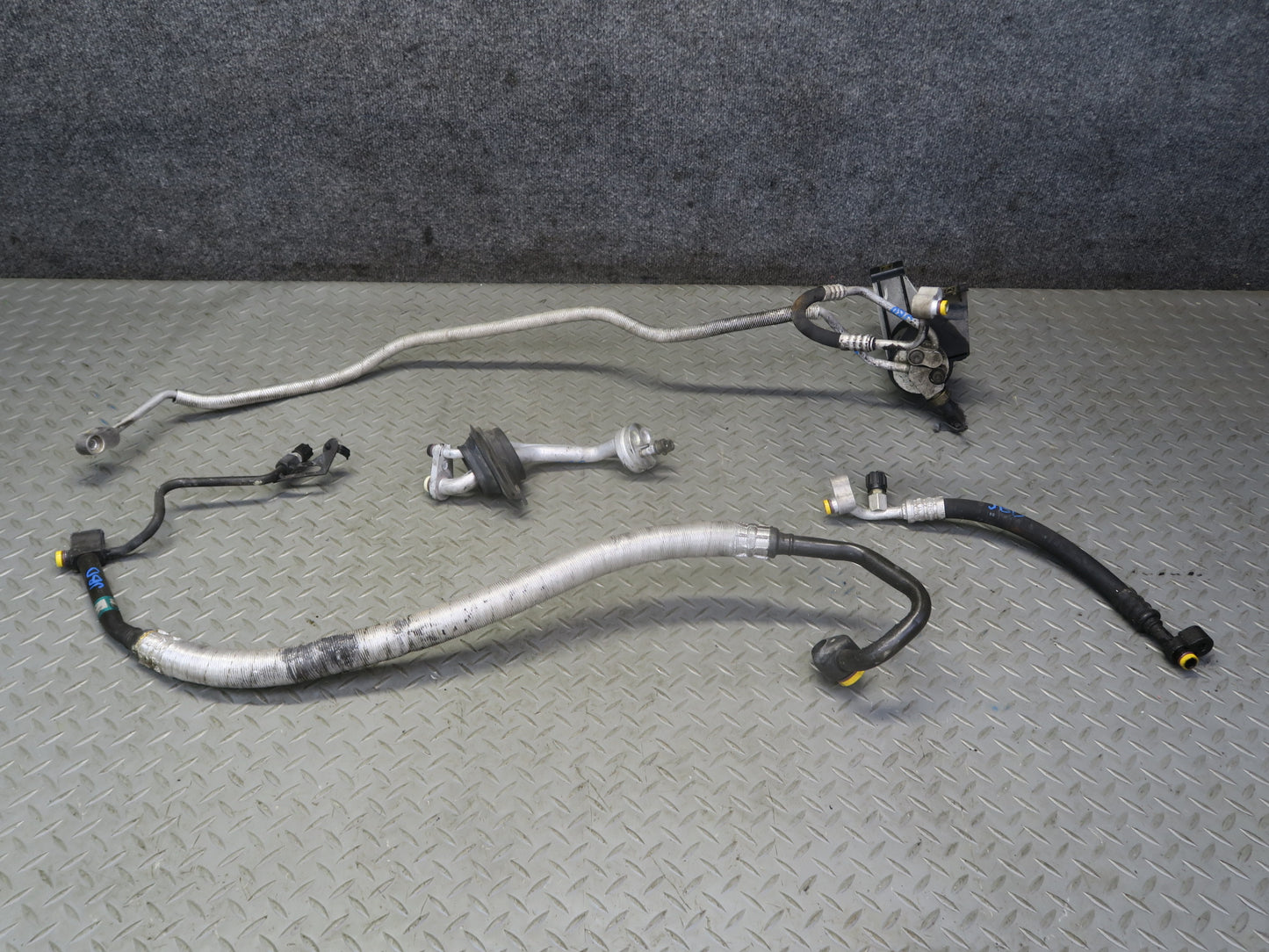 01-06 BMW E46 330Ci M54 A/C Air Condition Hose Pipe Line Dryer Set OEM