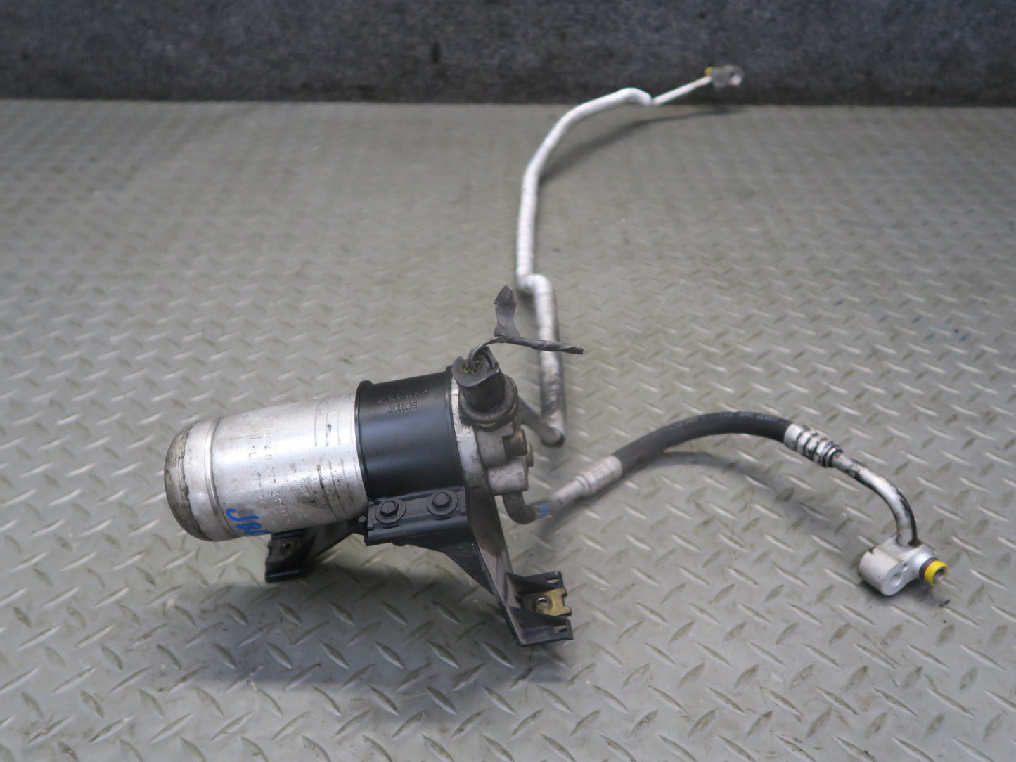 01-06 BMW E46 330Ci M54 A/C Air Condition Hose Pipe Line Dryer Set OEM