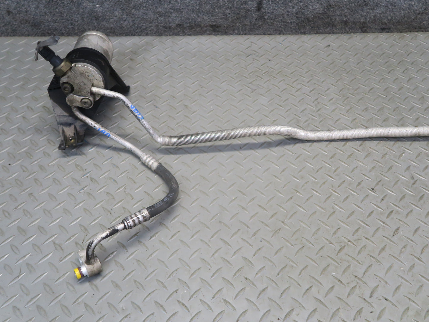 01-06 BMW E46 330Ci M54 A/C Air Condition Hose Pipe Line Dryer Set OEM