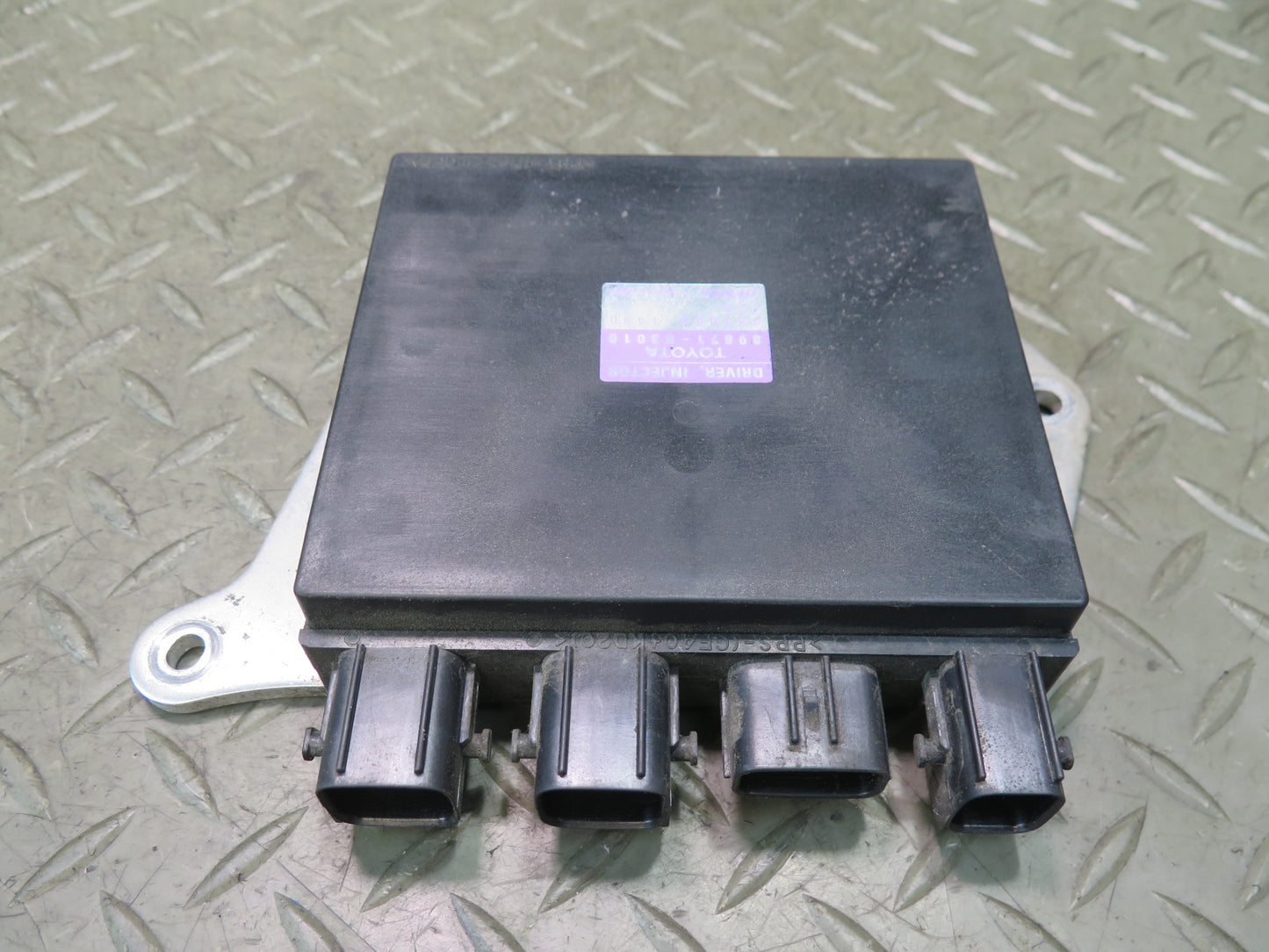 15-17 Lexus RC350 RC300 Fuel Driver Injector Control Module Unit 89871-53010 OEM