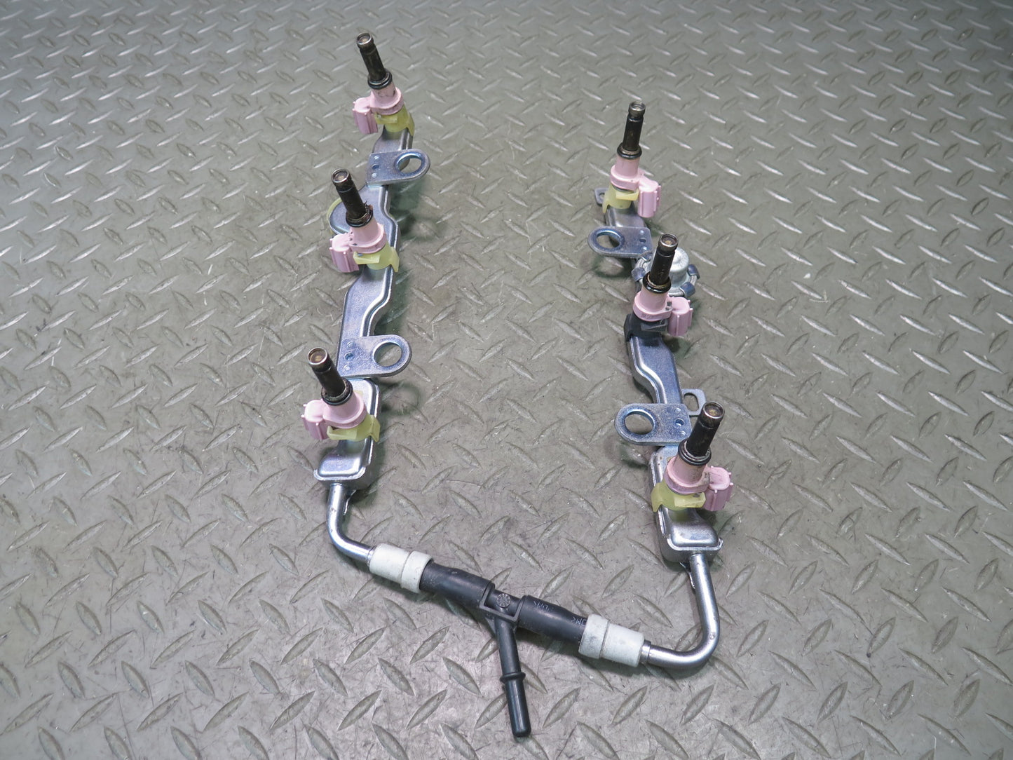 16-17 Lexus RC350 RC300 3.5L Fuel Rail Injector Set w High Pressure Line OEM