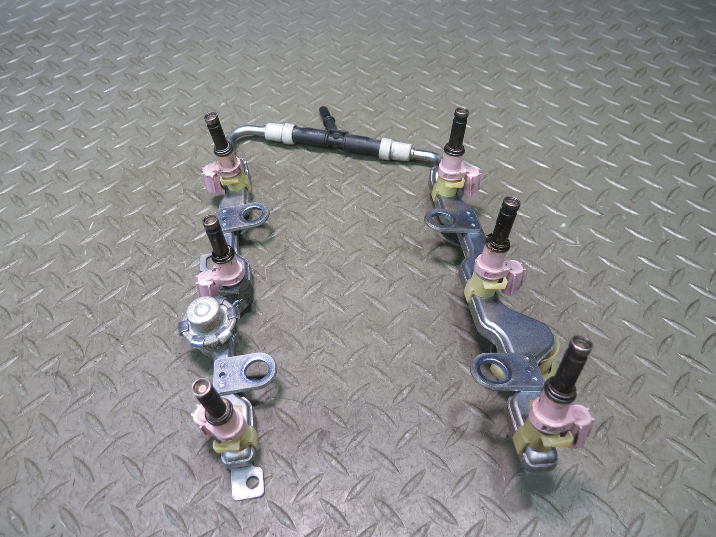 16-17 Lexus RC350 RC300 3.5L Fuel Rail Injector Set w High Pressure Line OEM