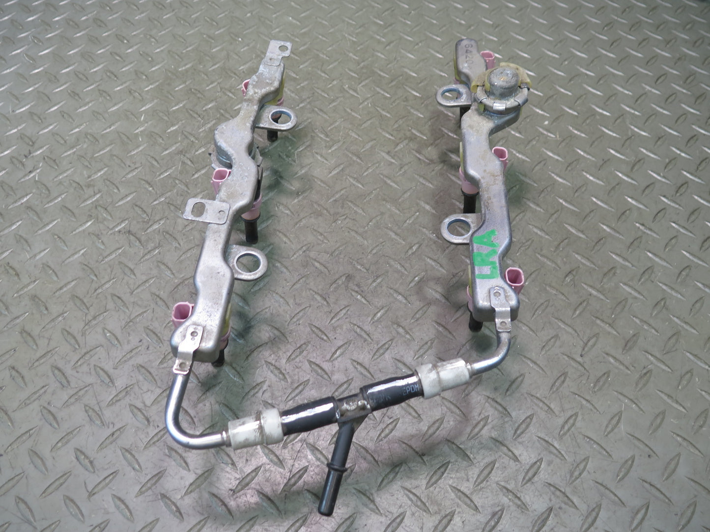 16-17 Lexus RC350 RC300 3.5L Fuel Rail Injector Set w High Pressure Line OEM