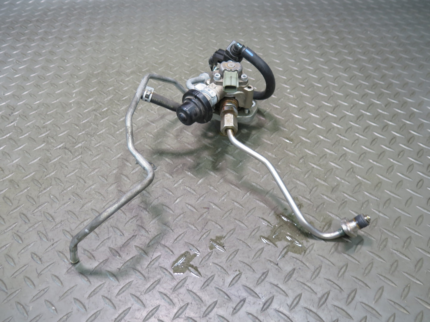 16-17 Lexus RC350 RC300 3.5L AWD High Pressure Fuel Pump w Damper & Hoses OEM