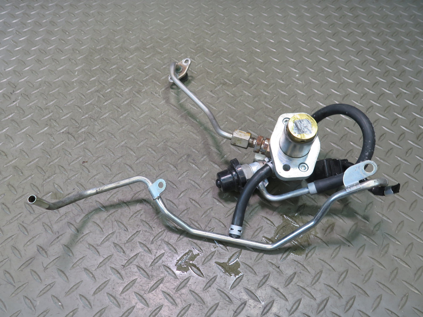 16-17 Lexus RC350 RC300 3.5L AWD High Pressure Fuel Pump w Damper & Hoses OEM