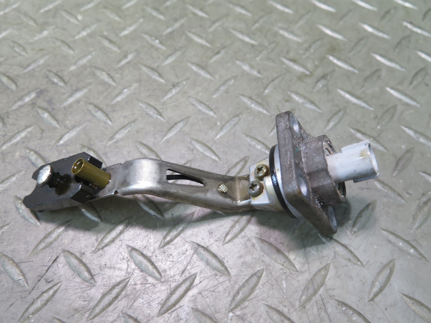 15-17 Lexus RC350 RC300 3.5L AWD Engine Oil Level Sensor OEM