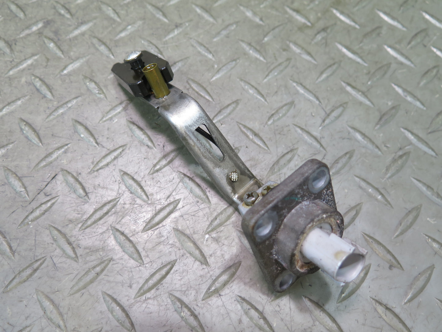 15-17 Lexus RC350 RC300 3.5L AWD Engine Oil Level Sensor OEM