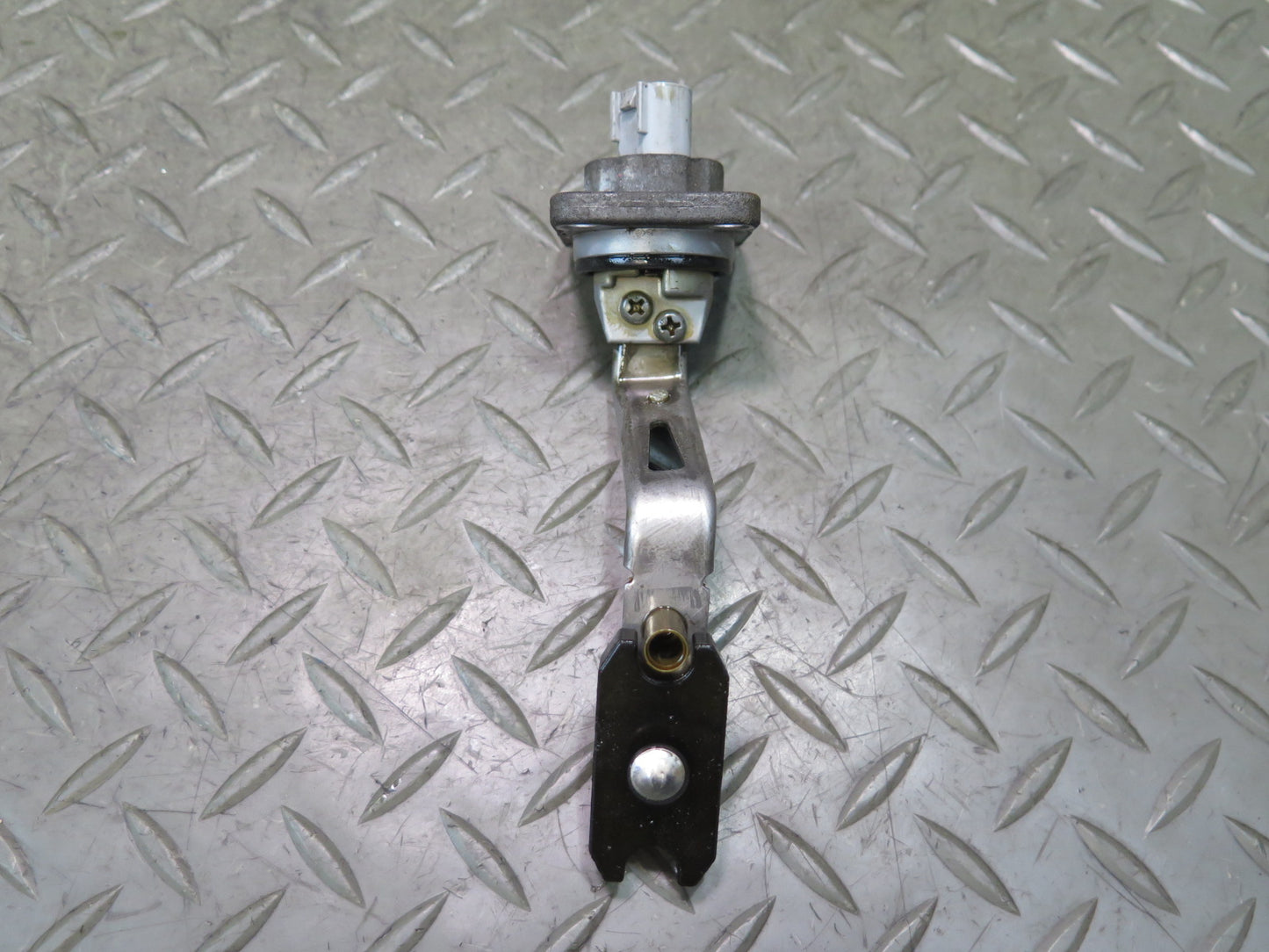 15-17 Lexus RC350 RC300 3.5L AWD Engine Oil Level Sensor OEM