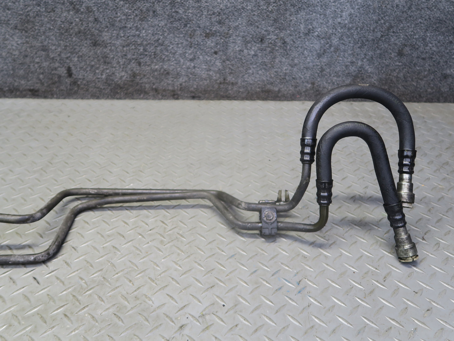 01-03 BMW E46 330i 330Ci A5S325Z A/T Transmission Oil Cooler Pipe Line Set OEM