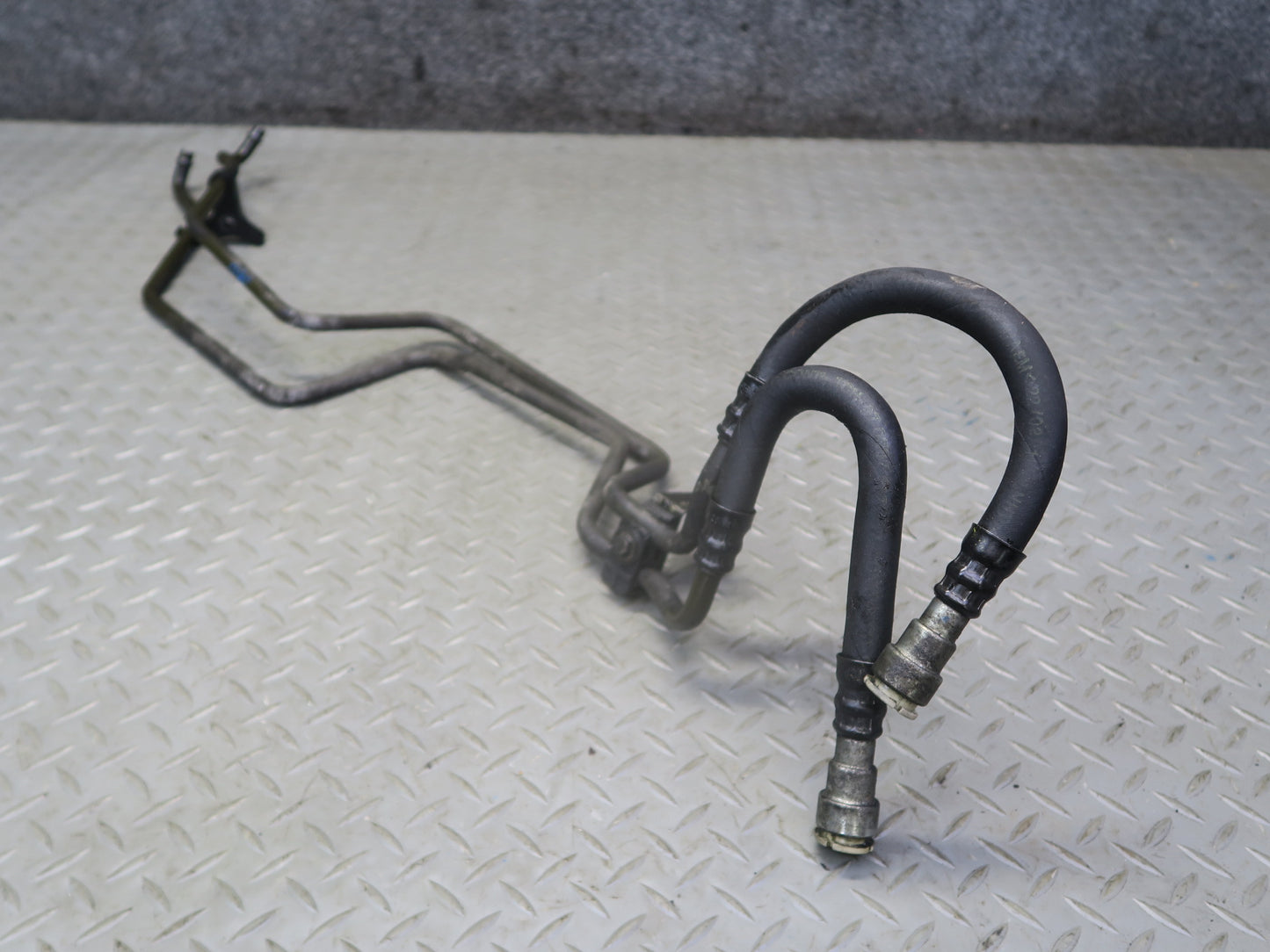 01-03 BMW E46 330i 330Ci A5S325Z A/T Transmission Oil Cooler Pipe Line Set OEM