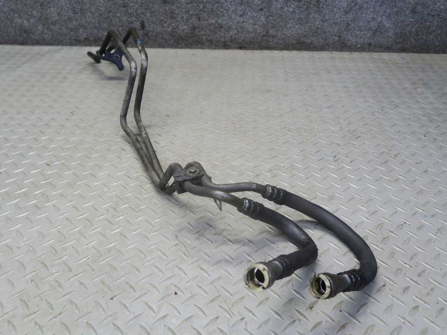 01-03 BMW E46 330i 330Ci A5S325Z A/T Transmission Oil Cooler Pipe Line Set OEM