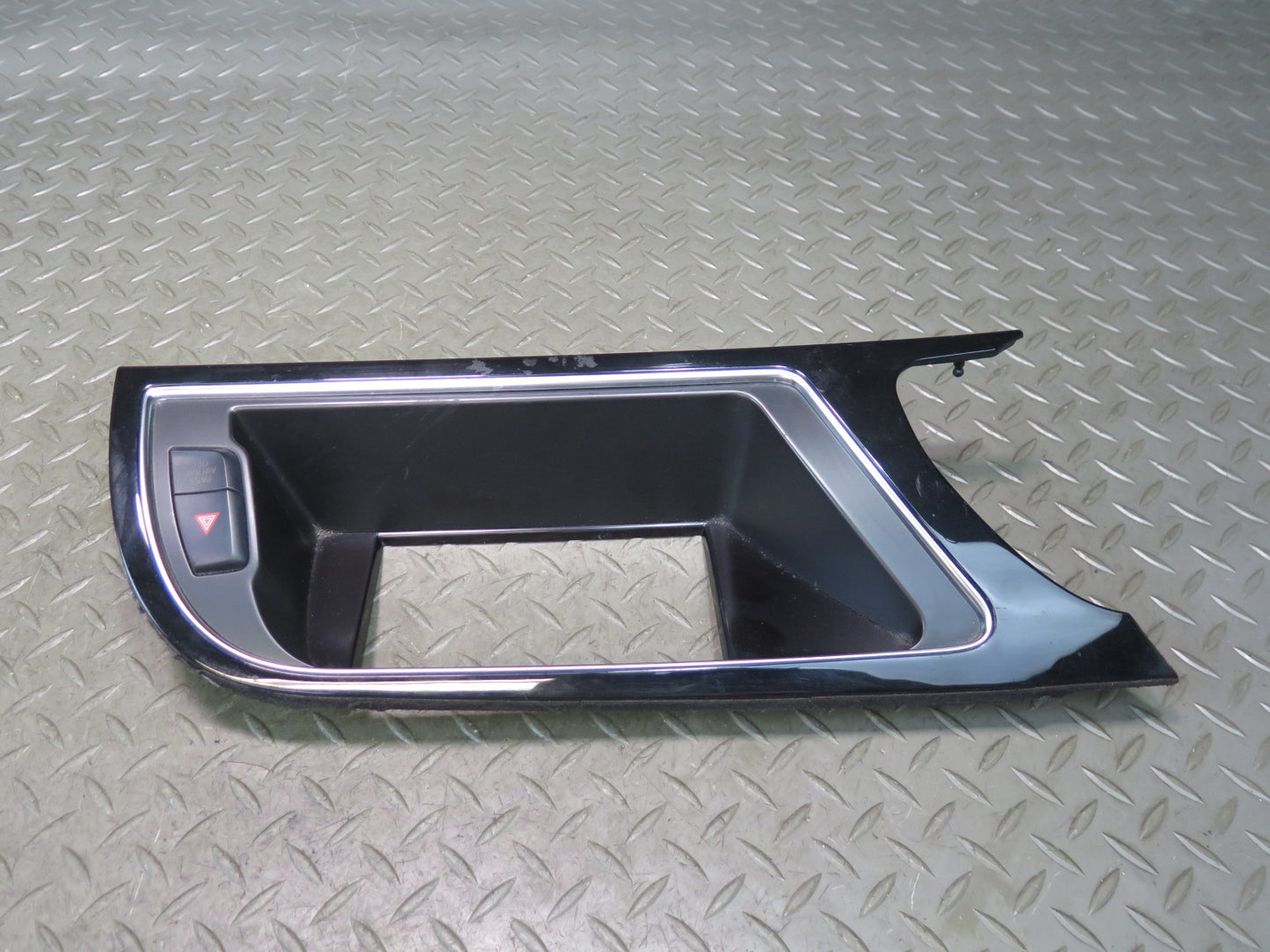 13-15 Audi 8F7 RS5 Convert Dash Left Air Vent & Center Display Trim Set of 2 OEM