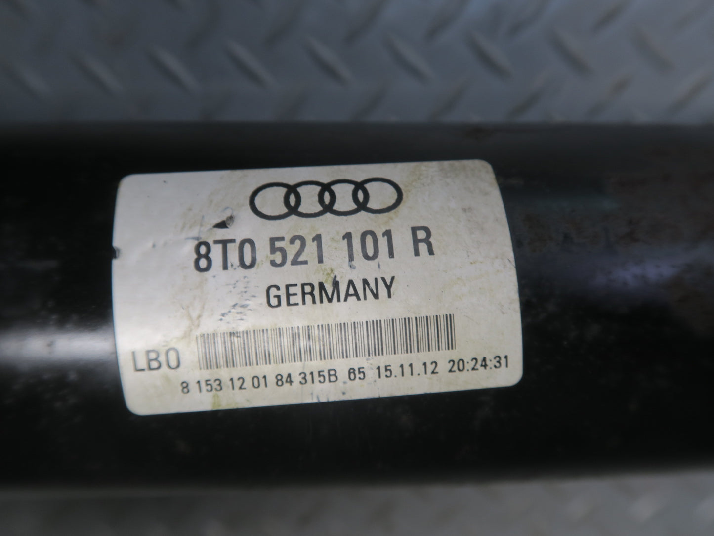 13-15 Audi RS5 8F7 AWD A/T Rear Driveshaft Drive Shaft 8T0521101R OEM