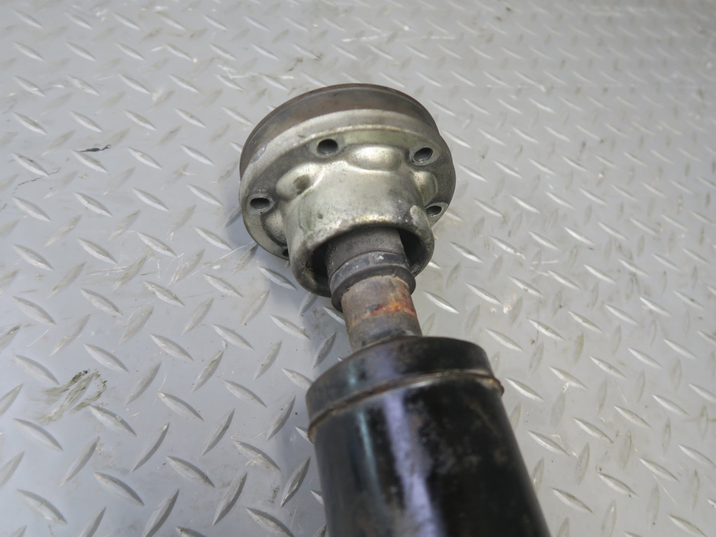 13-15 Audi RS5 8F7 AWD A/T Rear Driveshaft Drive Shaft 8T0521101R OEM